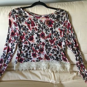 Lacy H&M floral top